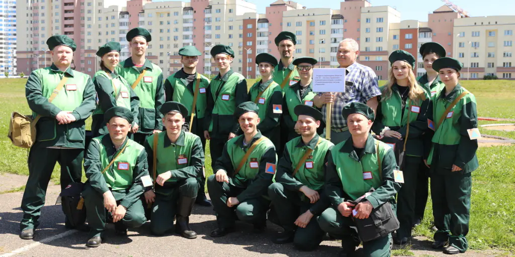 Команда АГАТа на соревнованиях санитарных формирований