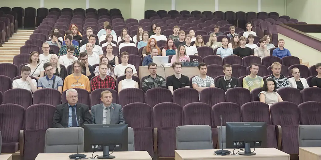 Молодое пополнение в рядах холдинга